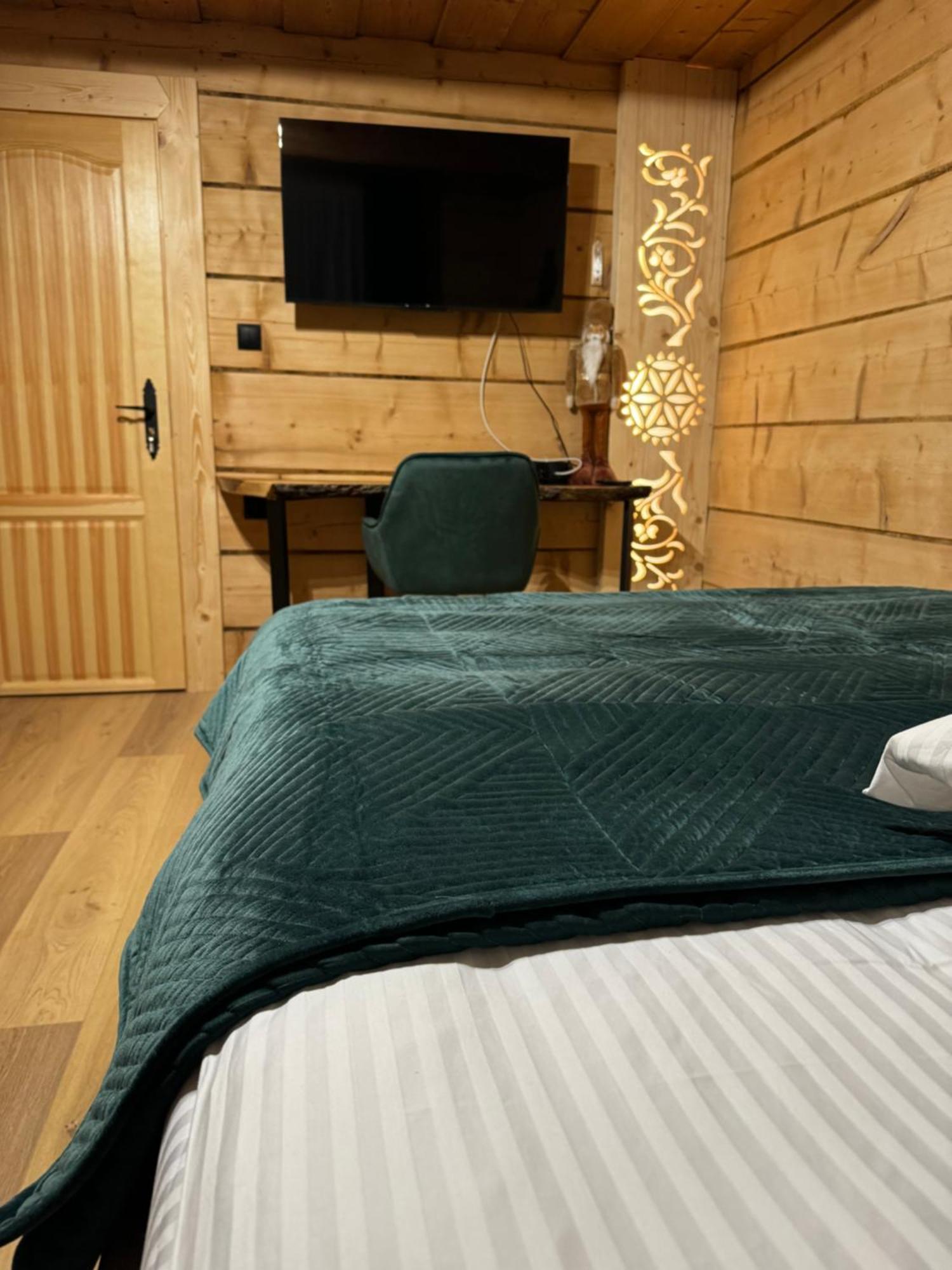 Pokoje I Apartamenty Regionalny Styl Ul Bachledy 20 ザコパネ エクステリア 写真